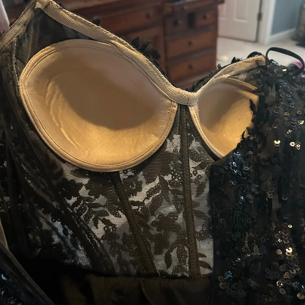 Sherri Hill Black Party dress.  Size 4, like new! - Picture 3 of 12